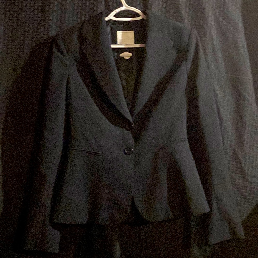 The Limited travel suit size small